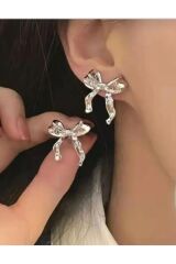 Kadın Gümüş Renk Dalgalı Sallantılı Fiyonk Küpe