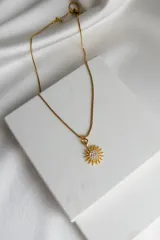 İnce Zincir ile Altın kaplama Zirkon Taşlı Güneş Şık Çelik Kadın Kolye