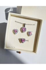 ışıklı kutuda kararmaz çelik pembe taş kolye küpe ve yüzük takımı hediye seti ciddi ilişki seti